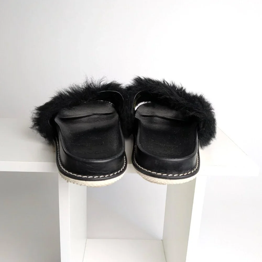 Coach x Keith Haring Slides size : 6